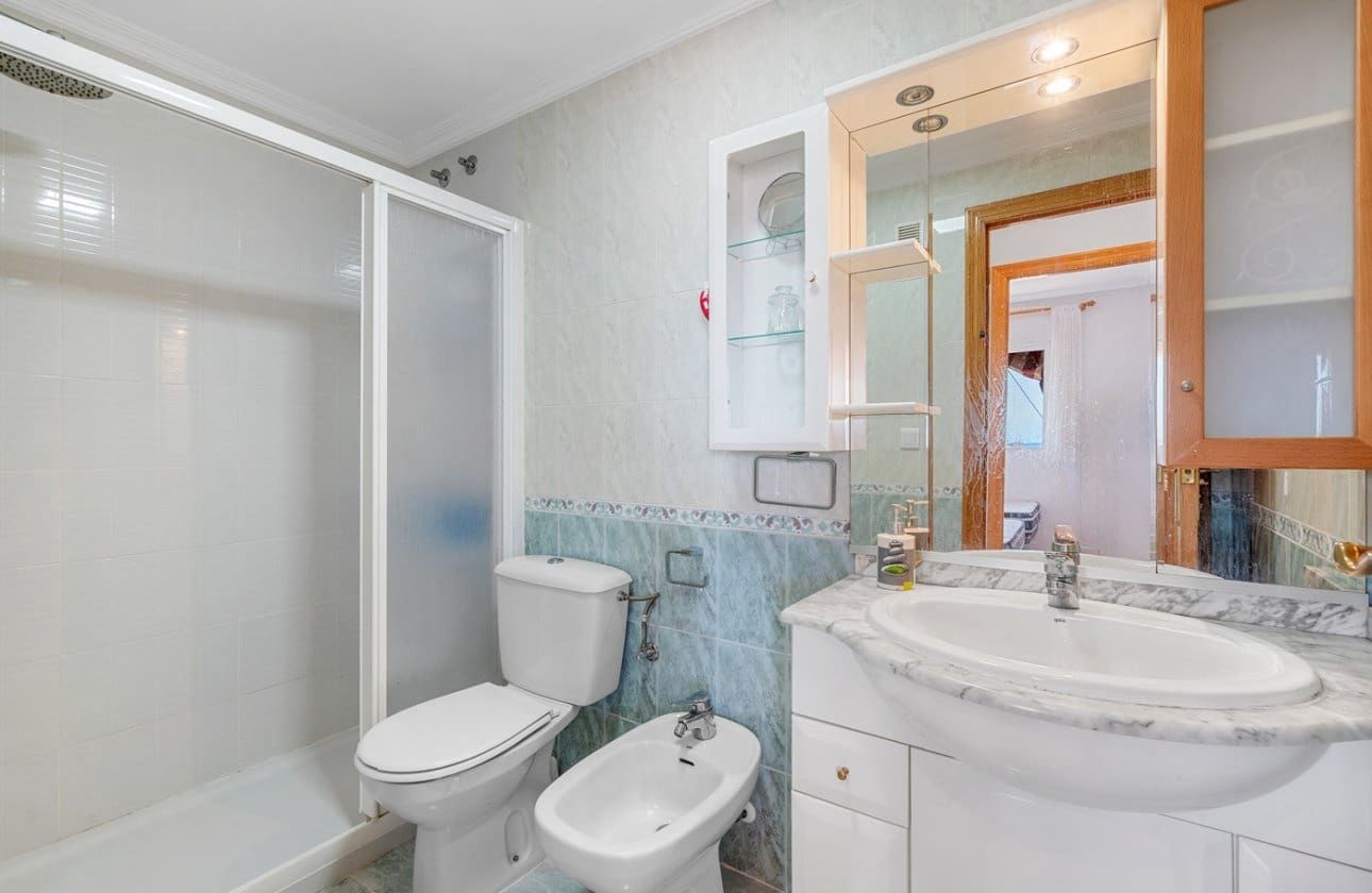 2 soveværelse Lejlighed til salg i Santa Pola med swimmingpool - € 220.000 (Ref: 9134192)