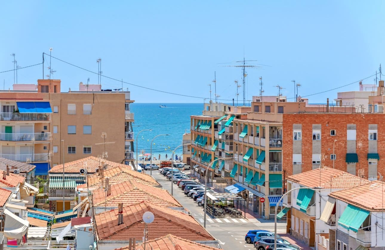 2 soveværelse Lejlighed til salg i Santa Pola med swimmingpool - € 220.000 (Ref: 9134192)