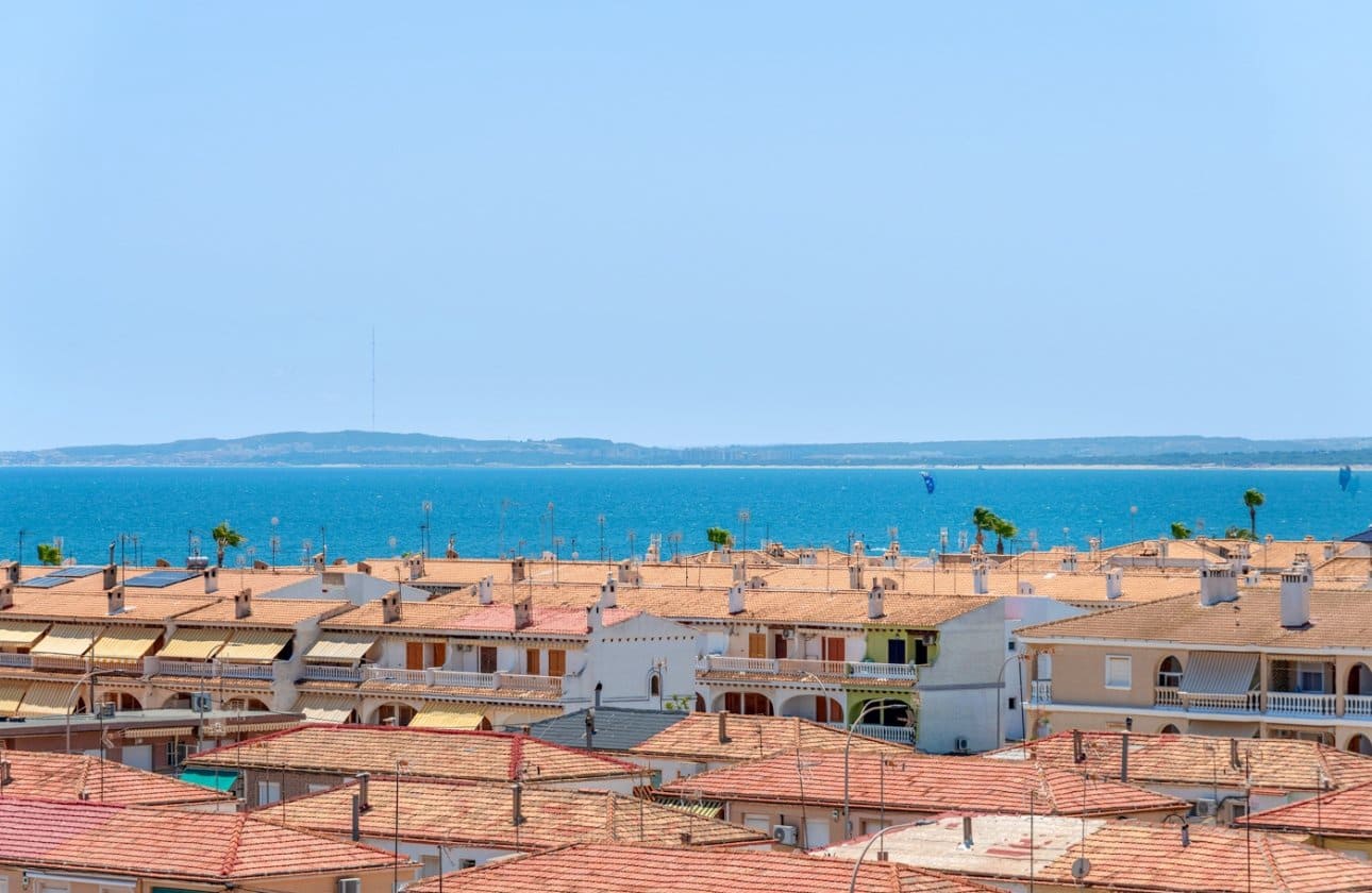 2 soveværelse Lejlighed til salg i Santa Pola med swimmingpool - € 220.000 (Ref: 9134192)