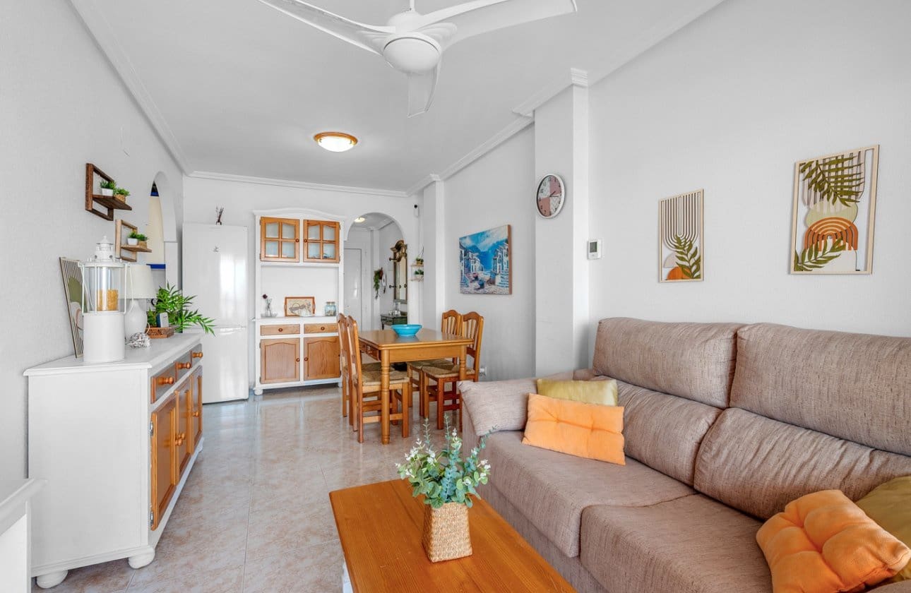 2 soveværelse Lejlighed til salg i Santa Pola med swimmingpool - € 220.000 (Ref: 9134192)