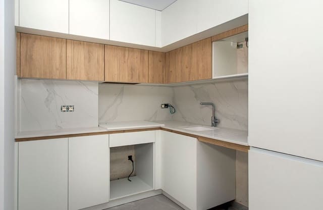 2 Zimmer Apartment zu verkaufen in Las Piscinas Naturales, Torrevieja mit Pool - 300.000 € (Ref: 9134193)