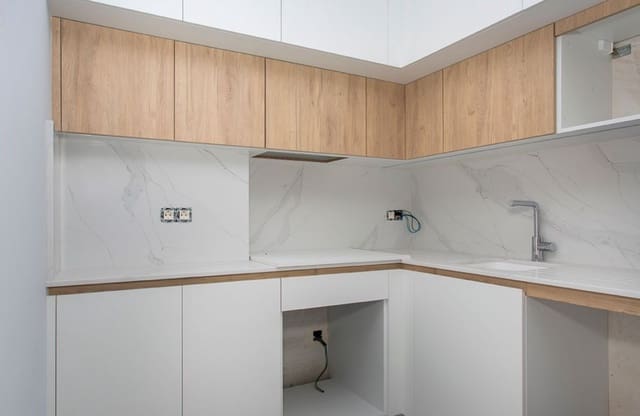 2 Zimmer Apartment zu verkaufen in Las Piscinas Naturales, Torrevieja mit Pool - 300.000 € (Ref: 9134193)