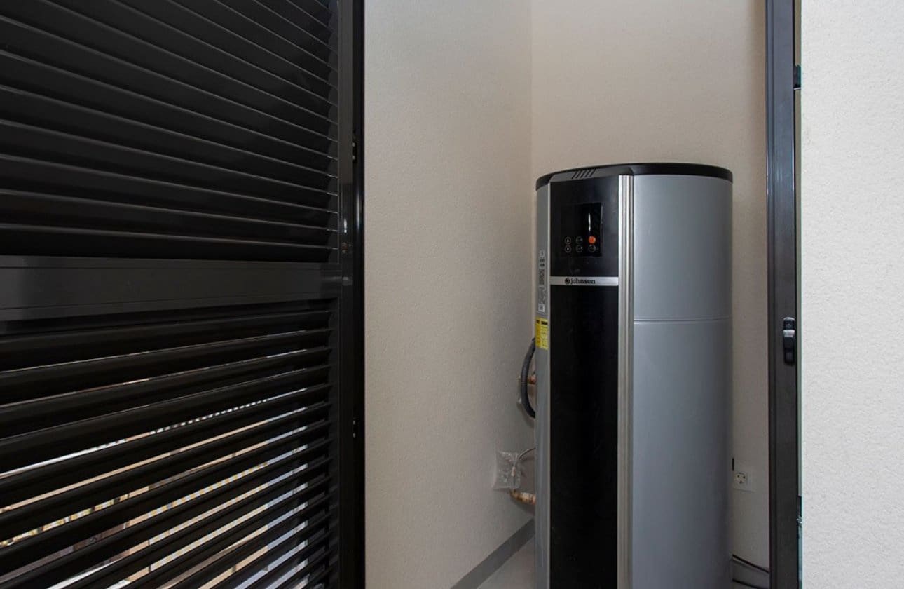 2 Zimmer Apartment zu verkaufen in Torrevieja mit Pool - 300.000 € (Ref: 9134193)