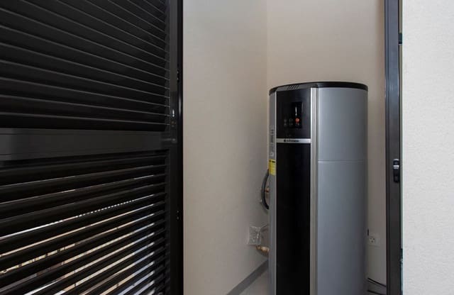 2 Zimmer Apartment zu verkaufen in Las Piscinas Naturales, Torrevieja mit Pool - 300.000 € (Ref: 9134193)