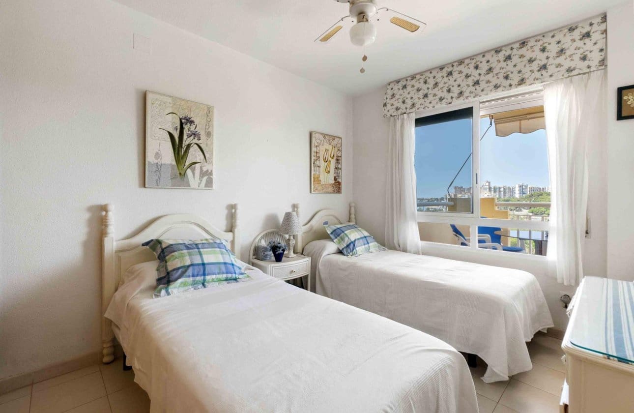 3 bedroom Apartment for sale in Campoamor with pool - € 375,000 (Ref: 9134198)