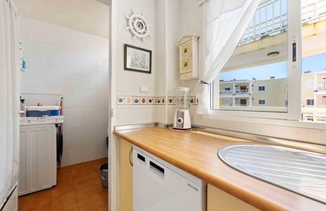 Apartamento de 3 habitaciones en Campoamor, Orihuela en venta con piscina - 375.000 € (Ref: 9134198)