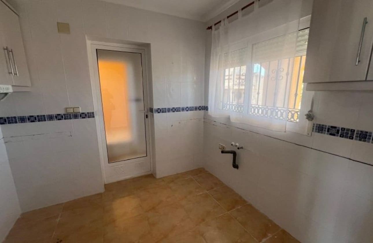 2 soveværelse Penthouse til salg i Orihuela Costa med swimmingpool - € 134.995 (Ref: 9134202)