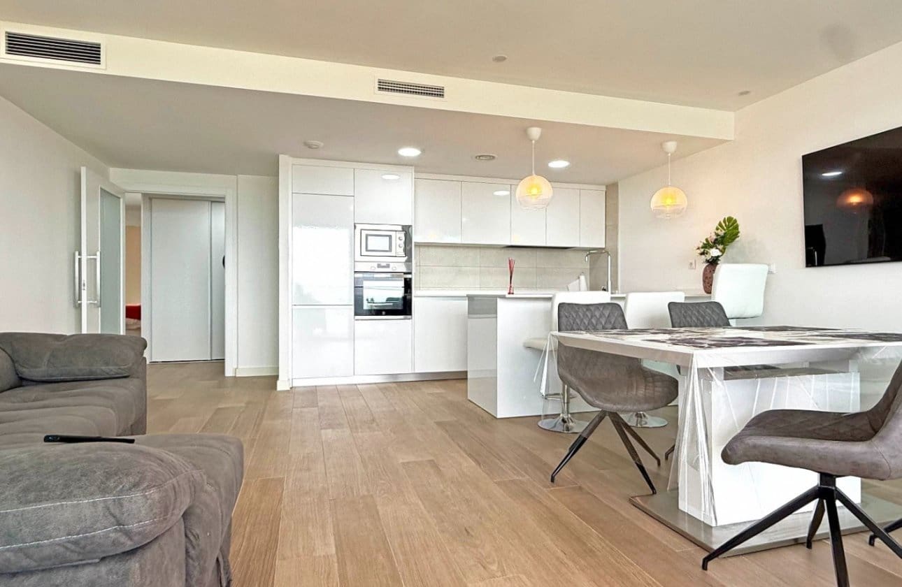 3 soverom Leilighet til salgs i Playa Paraiso med svømmebasseng - € 399 500 (Ref: 9134206)