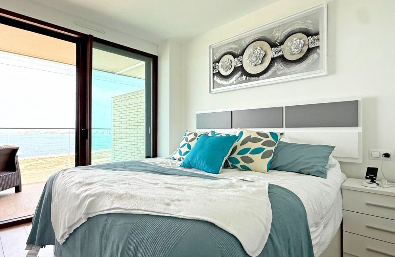 3 soverom Leilighet til salgs i Playa Paraiso med svømmebasseng - € 399 500 (Ref: 9134206)