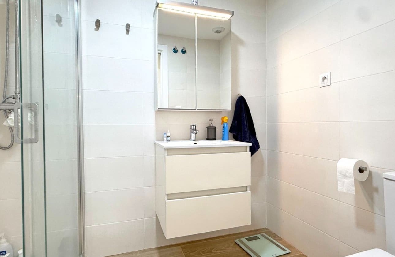 3 soverom Leilighet til salgs i Playa Paraiso med svømmebasseng - € 399 500 (Ref: 9134206)