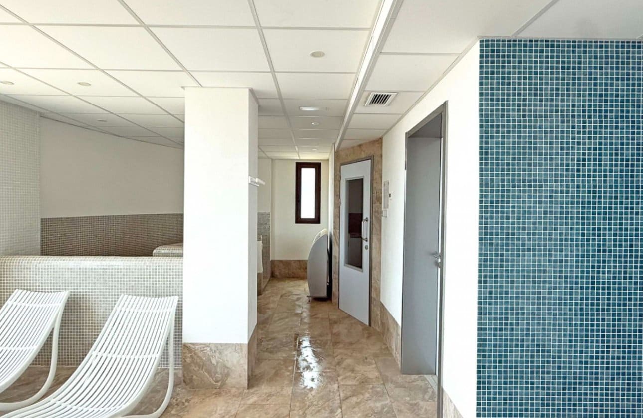 3 soverom Leilighet til salgs i Playa Paraiso med svømmebasseng - € 399 500 (Ref: 9134206)