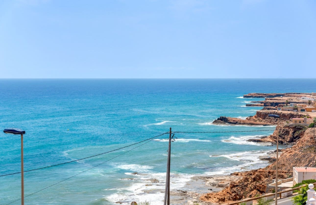 4 soverom Villa til salgs i Torrevieja med svømmebasseng - € 960 000 (Ref: 9137507)