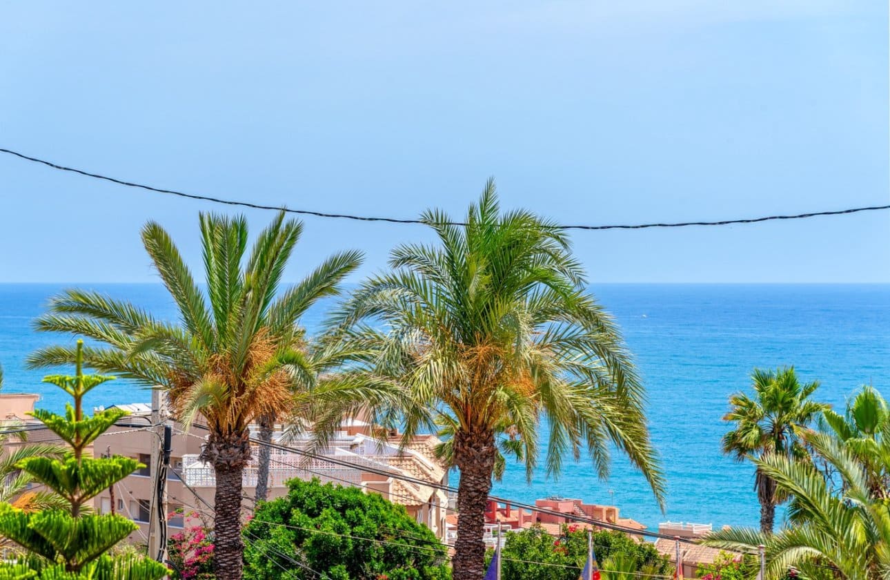 4 soverom Villa til salgs i Torrevieja med svømmebasseng - € 960 000 (Ref: 9137507)