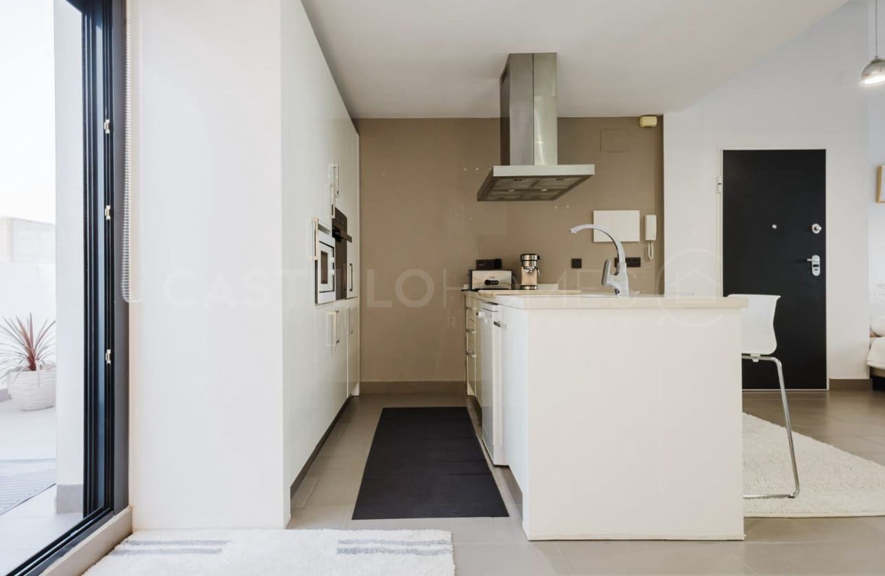 2 soveværelse Penthouse til salg i Villamartin med swimmingpool - € 365.000 (Ref: 9143170)