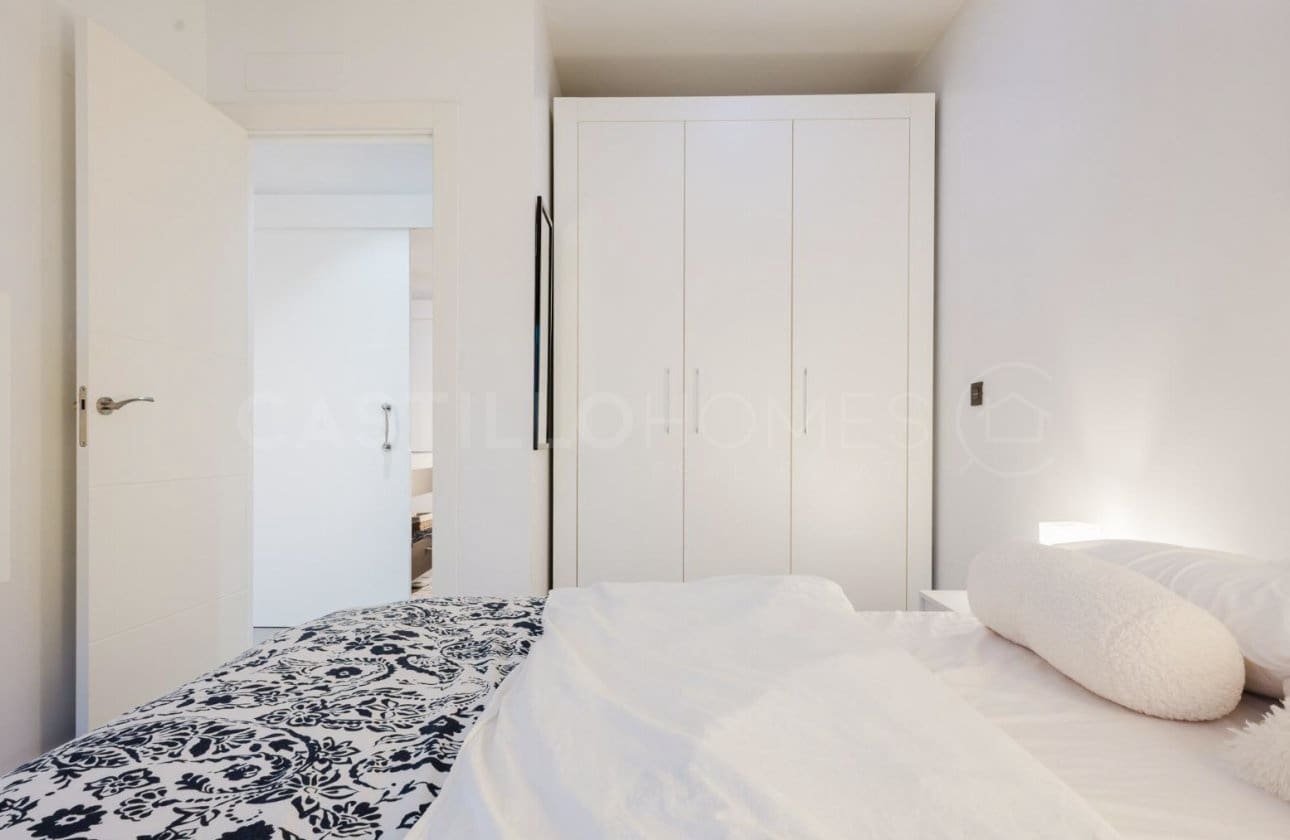 2 soveværelse Penthouse til salg i Villamartin med swimmingpool - € 365.000 (Ref: 9143170)