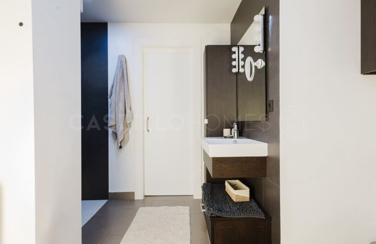 2 soveværelse Penthouse til salg i Villamartin med swimmingpool - € 365.000 (Ref: 9143170)