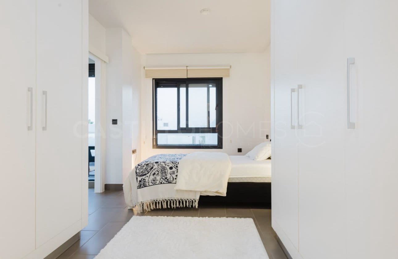 2 soveværelse Penthouse til salg i Villamartin med swimmingpool - € 365.000 (Ref: 9143170)