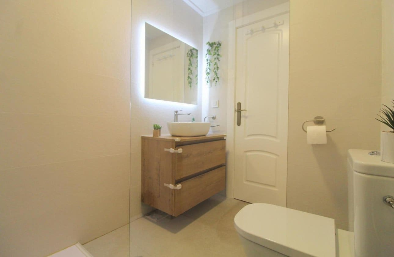 3 makuuhuone Huoneisto myytävänä paikassa La Veleta - 199 900 € (Ref: 9152727)