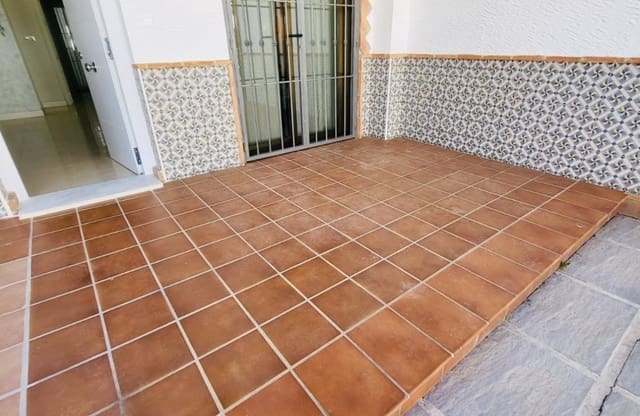 3 quarto Casa em Banda para venda em San Miguel de Salinas - 229 000 € (Ref: 9170086)