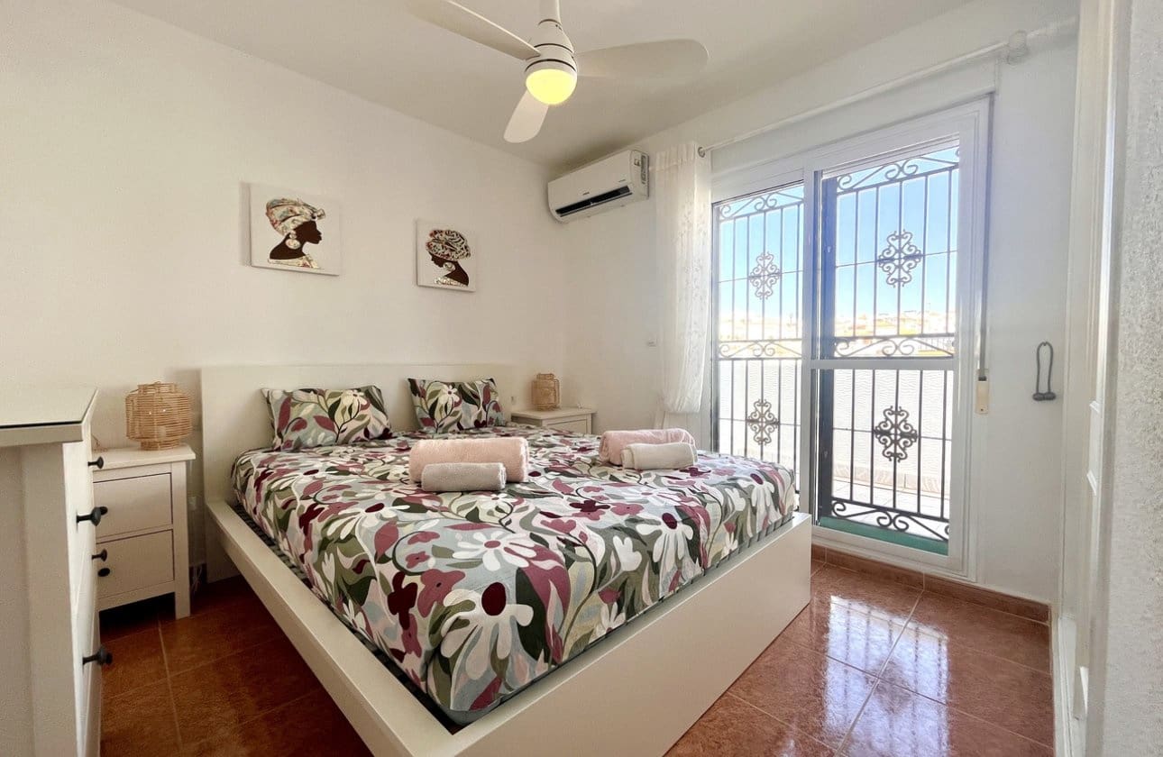 3 sovrum Hus till salu i Los Montesinos med pool - 199 999 € (Ref: 9204889)