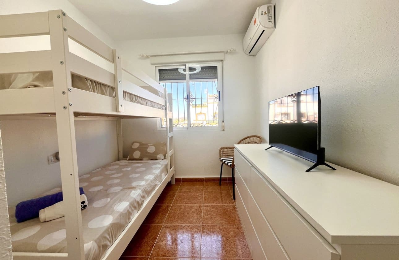 3 sovrum Hus till salu i Los Montesinos med pool - 199 999 € (Ref: 9204889)