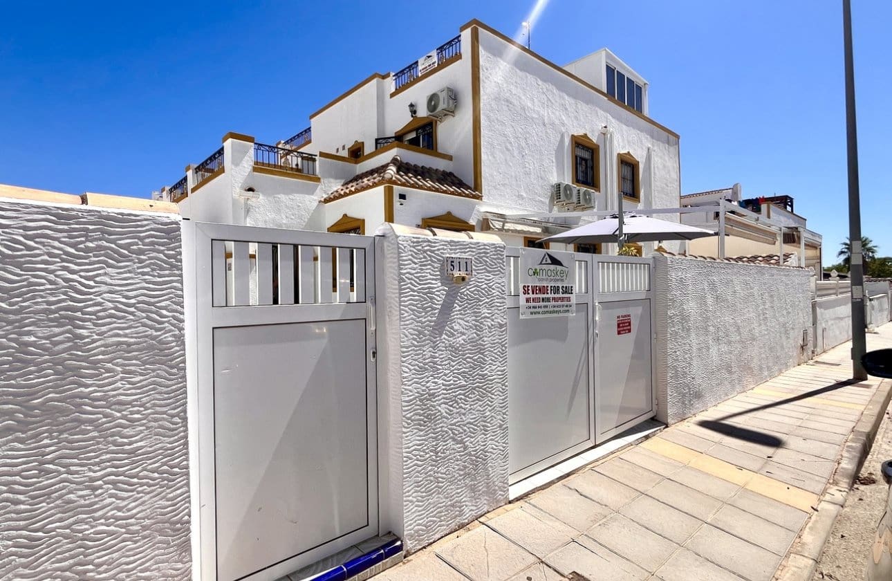 3 sovrum Hus till salu i Los Montesinos med pool - 199 999 € (Ref: 9204889)