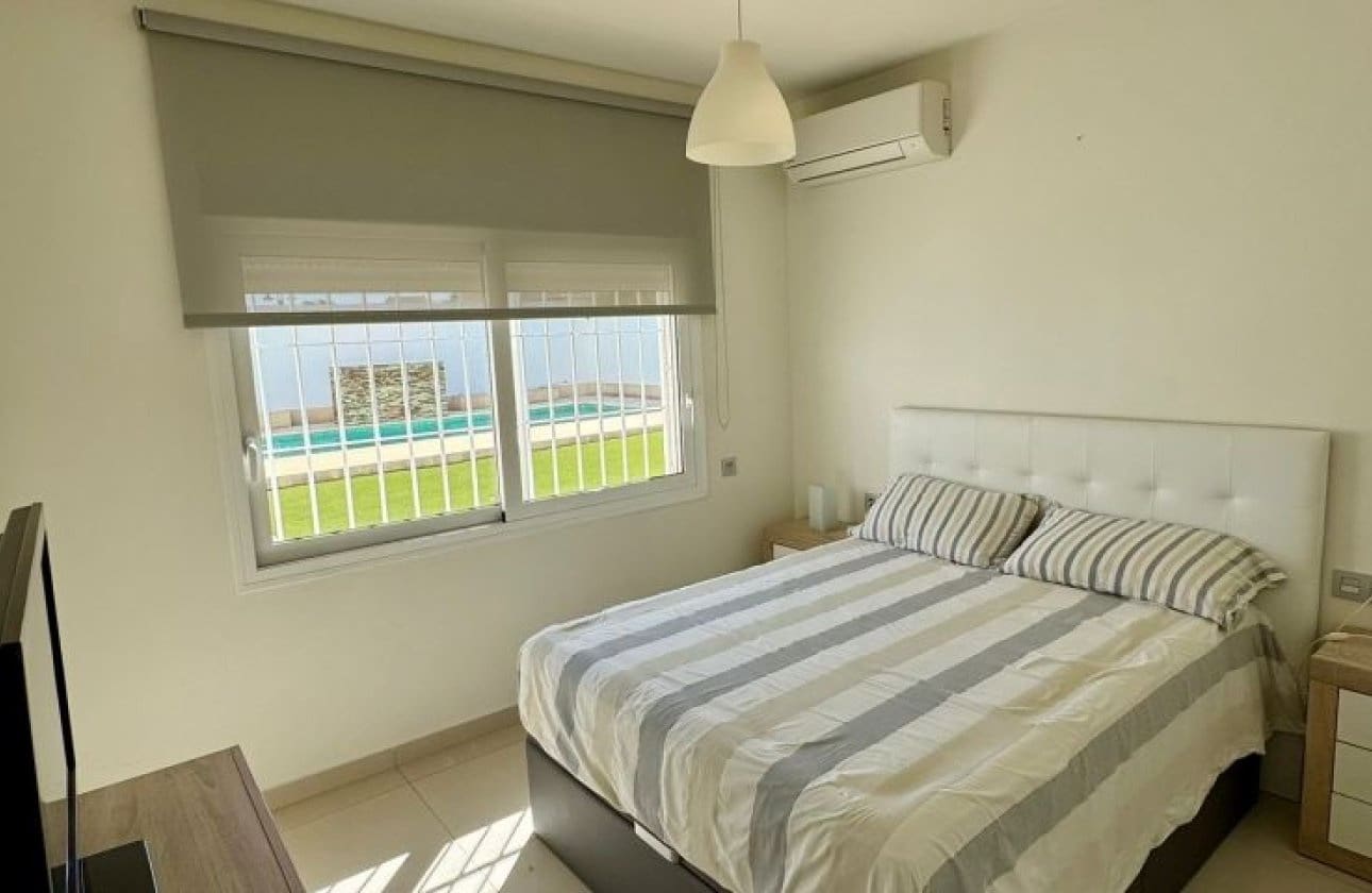 2 soverom Villa til salgs i Torrevieja med svømmebasseng - € 385 000 (Ref: 9231075)