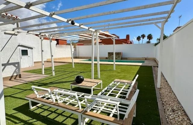 2 chambre Villa/Maison à vendre à Parque Acuático - Sector 25, Torrevieja avec piscine - 385 000 € (Ref: 9231075)