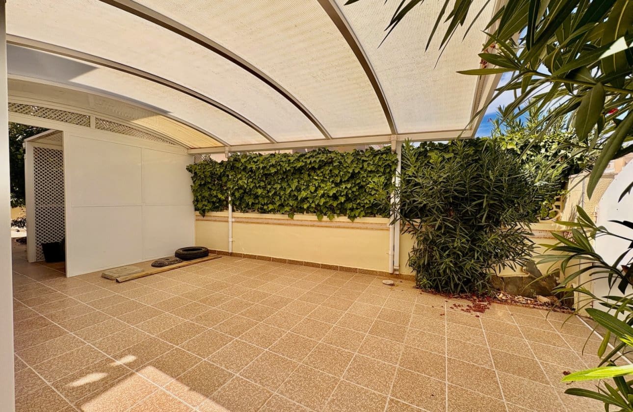 Chalet de 3 habitaciones en Ciudad Quesada en venta con piscina - 249.000 € (Ref: 9233859)