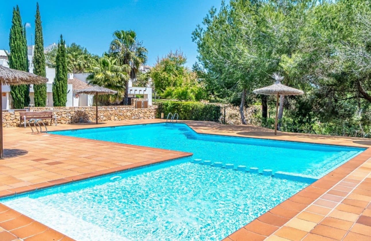 3 Zimmer Apartment zu verkaufen in Las Colinas Golf mit Pool - 345.000 € (Ref: 9233862)