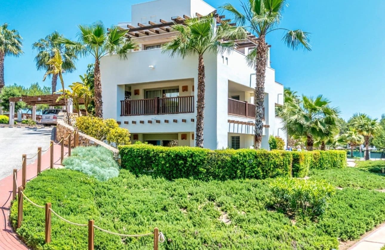 3 Zimmer Apartment zu verkaufen in Las Colinas Golf mit Pool - 345.000 € (Ref: 9233862)