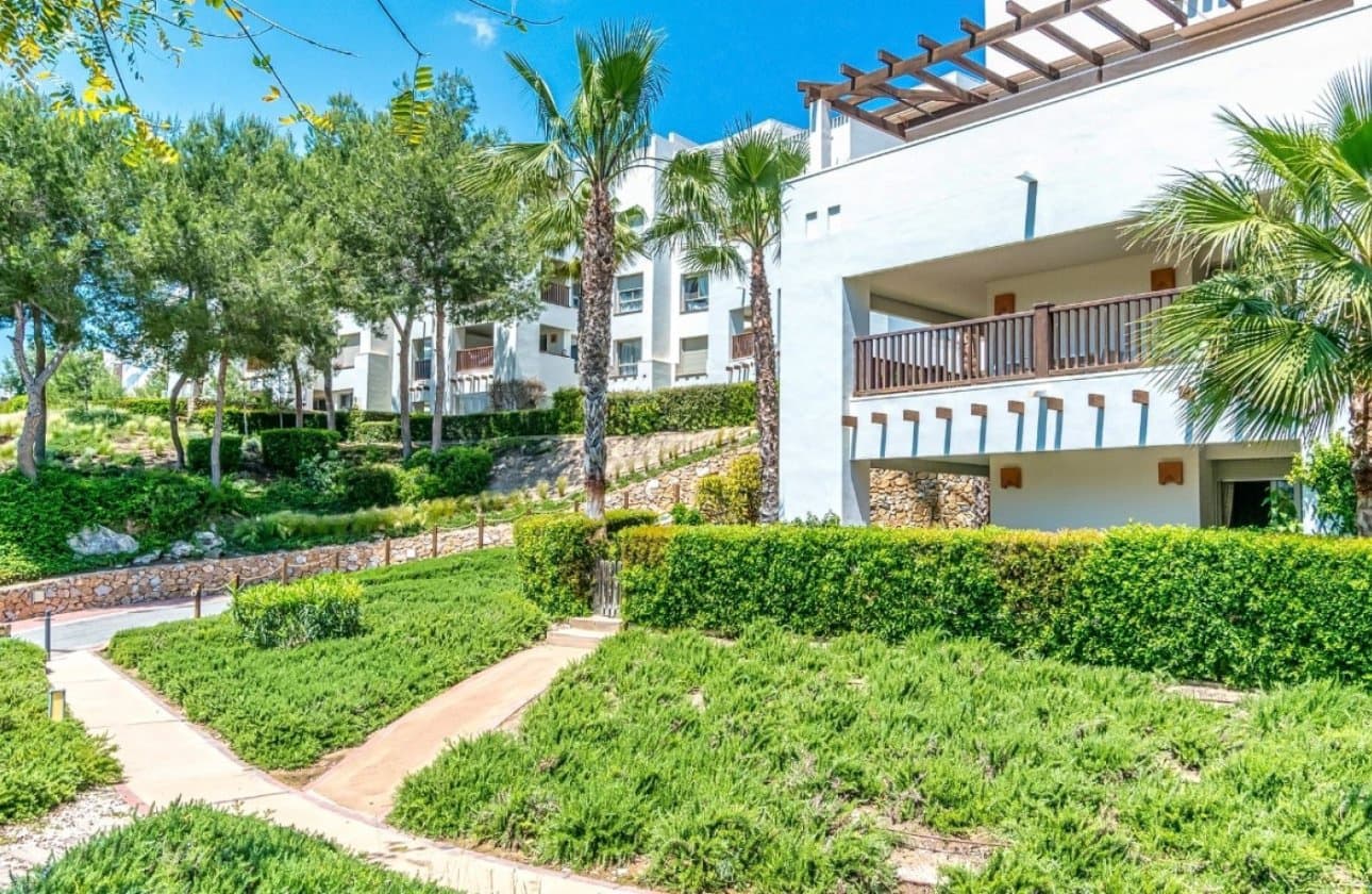 3 Zimmer Apartment zu verkaufen in Las Colinas Golf mit Pool - 345.000 € (Ref: 9233862)