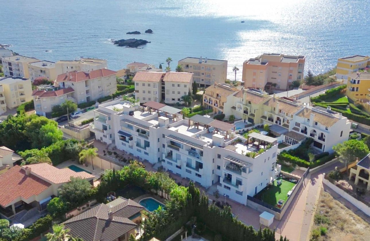 3 soveværelse Lejlighed til salg i Cabo de Palos med swimmingpool garage - € 498.000 (Ref: 9239598)