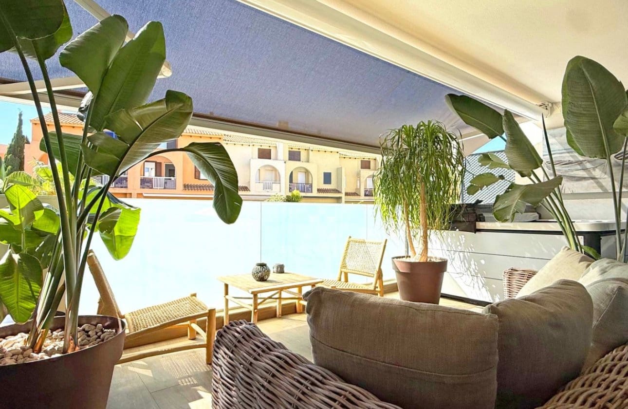 3 soveværelse Lejlighed til salg i Cabo de Palos med swimmingpool garage - € 498.000 (Ref: 9239598)