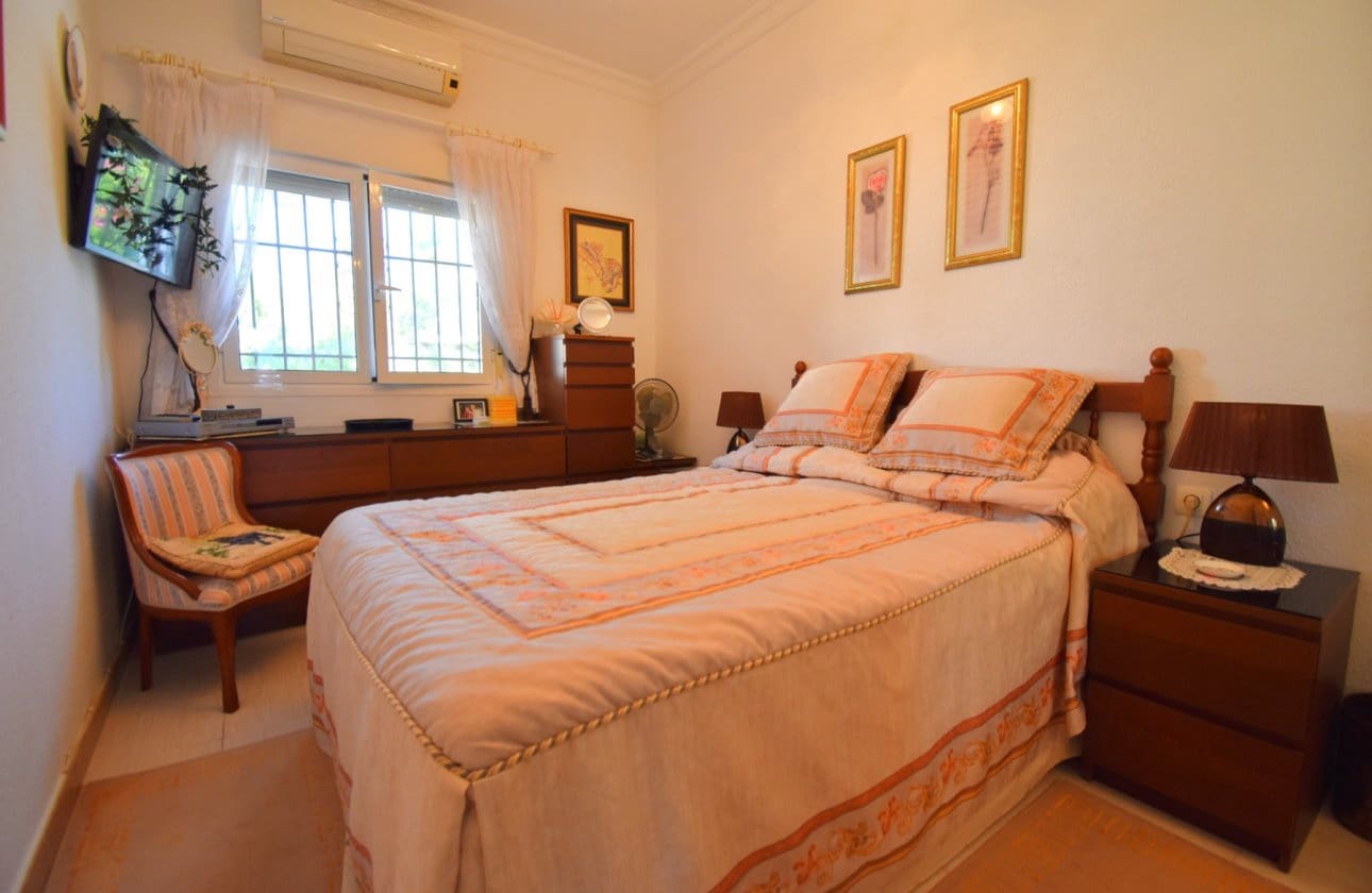 3 chambre Villa/Maison à vendre à Los Balcones avec piscine - 310 000 € (Ref: 9253706)