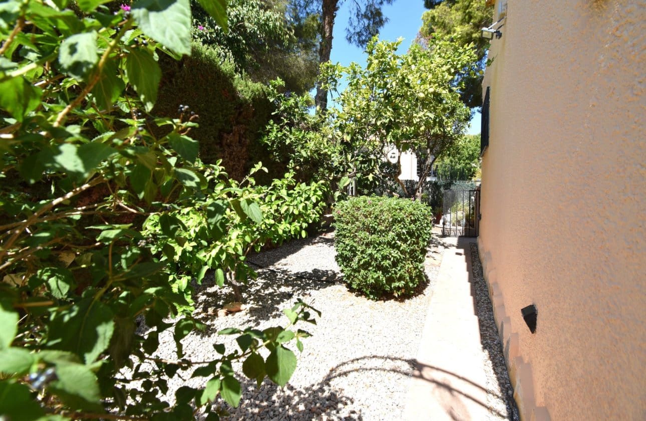 3 chambre Villa/Maison à vendre à Los Balcones avec piscine - 310 000 € (Ref: 9253706)