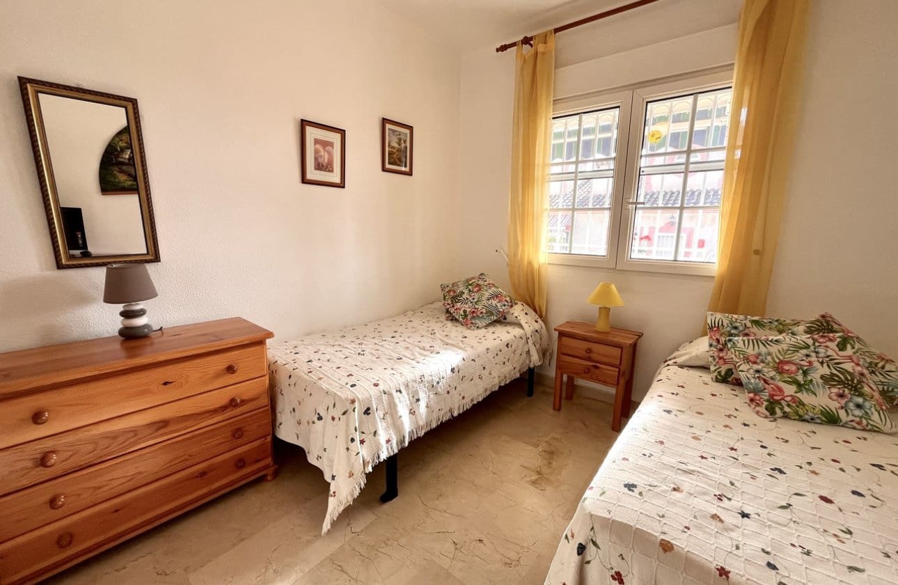 2 quarto Apartamento para venda em Playa Flamenca com piscina - 199 999 € (Ref: 9263014)