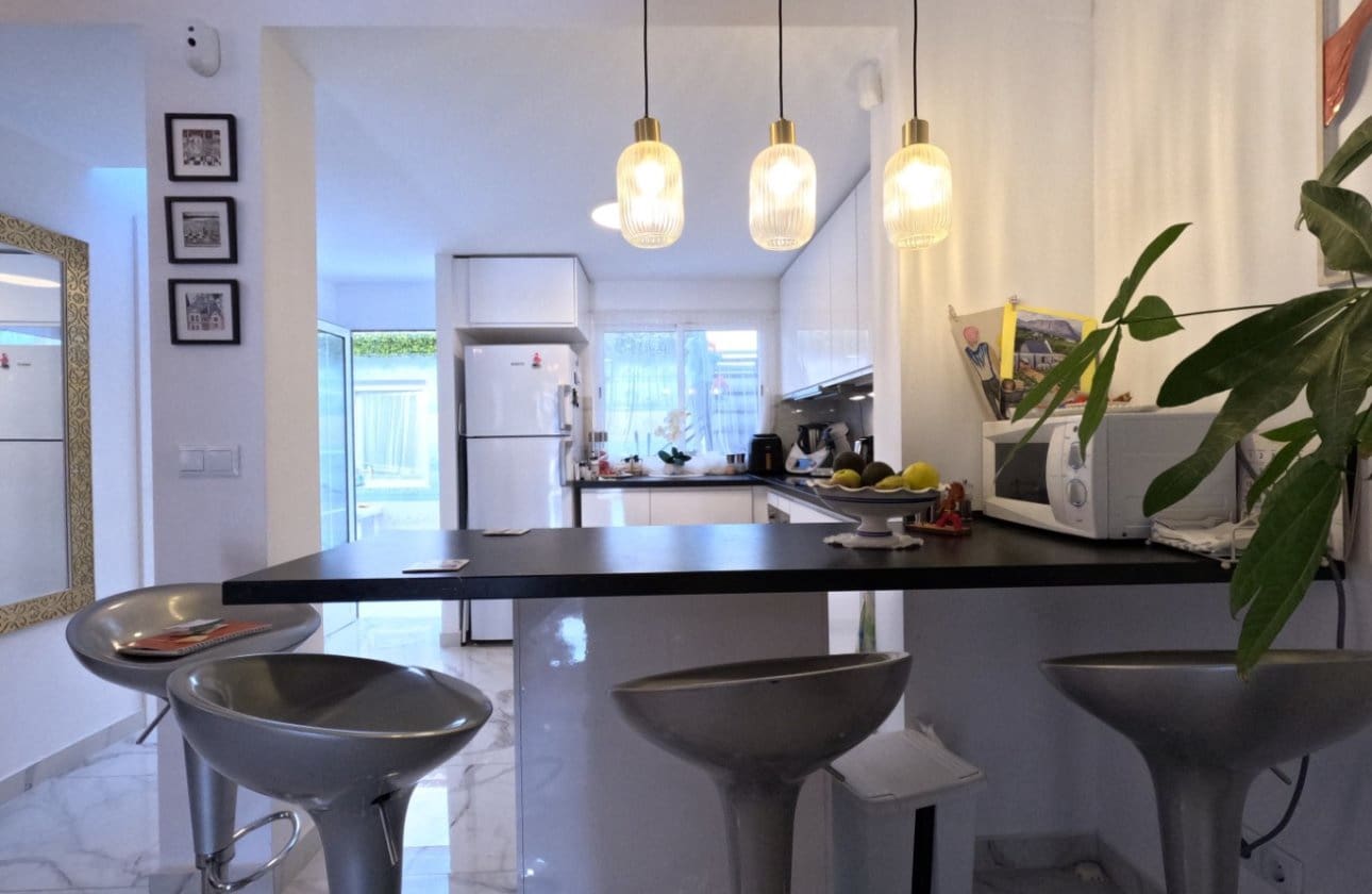 4 soverom Hus til salgs i Torrevieja - € 249 900 (Ref: 9270271)