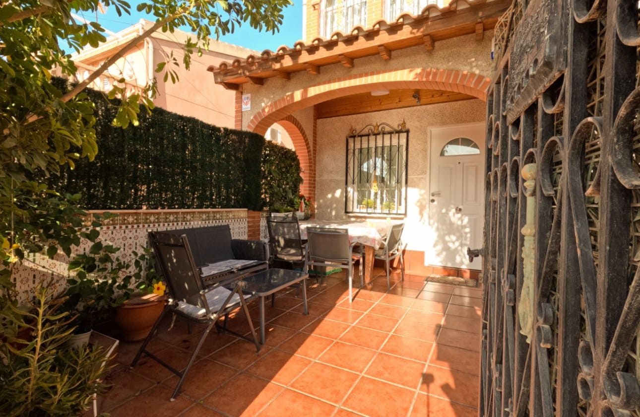 4 soverom Hus til salgs i Torrevieja - € 249 900 (Ref: 9270271)