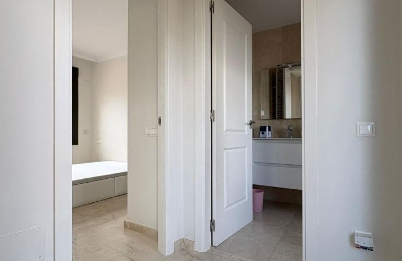 2 slaapkamer Penthouse te koop in Roda met zwembad garage - € 269.995 (Ref: 9428965)