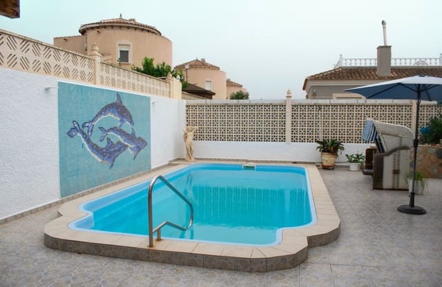 2 chambre Villa/Maison à vendre à El Chaparral, Torrevieja avec piscine garage - 337 000 € (Ref: 9428966)