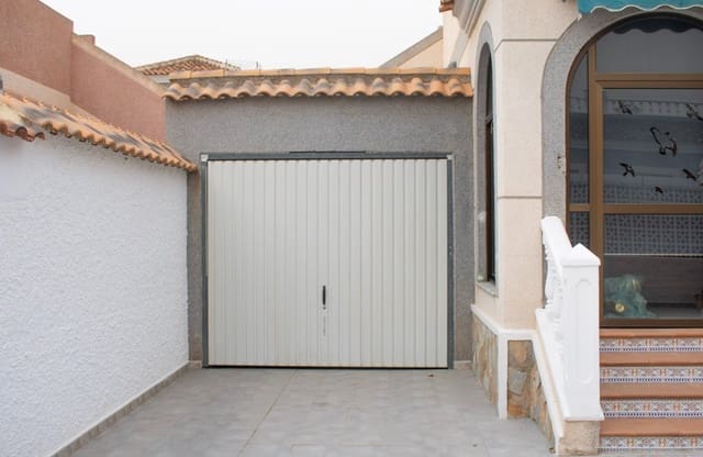 2 chambre Villa/Maison à vendre à El Chaparral, Torrevieja avec piscine garage - 337 000 € (Ref: 9428966)
