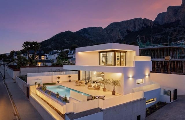 3 Zimmer Villa zu verkaufen in Polop mit Pool Garage - 860.000 € (Ref: 9428967)