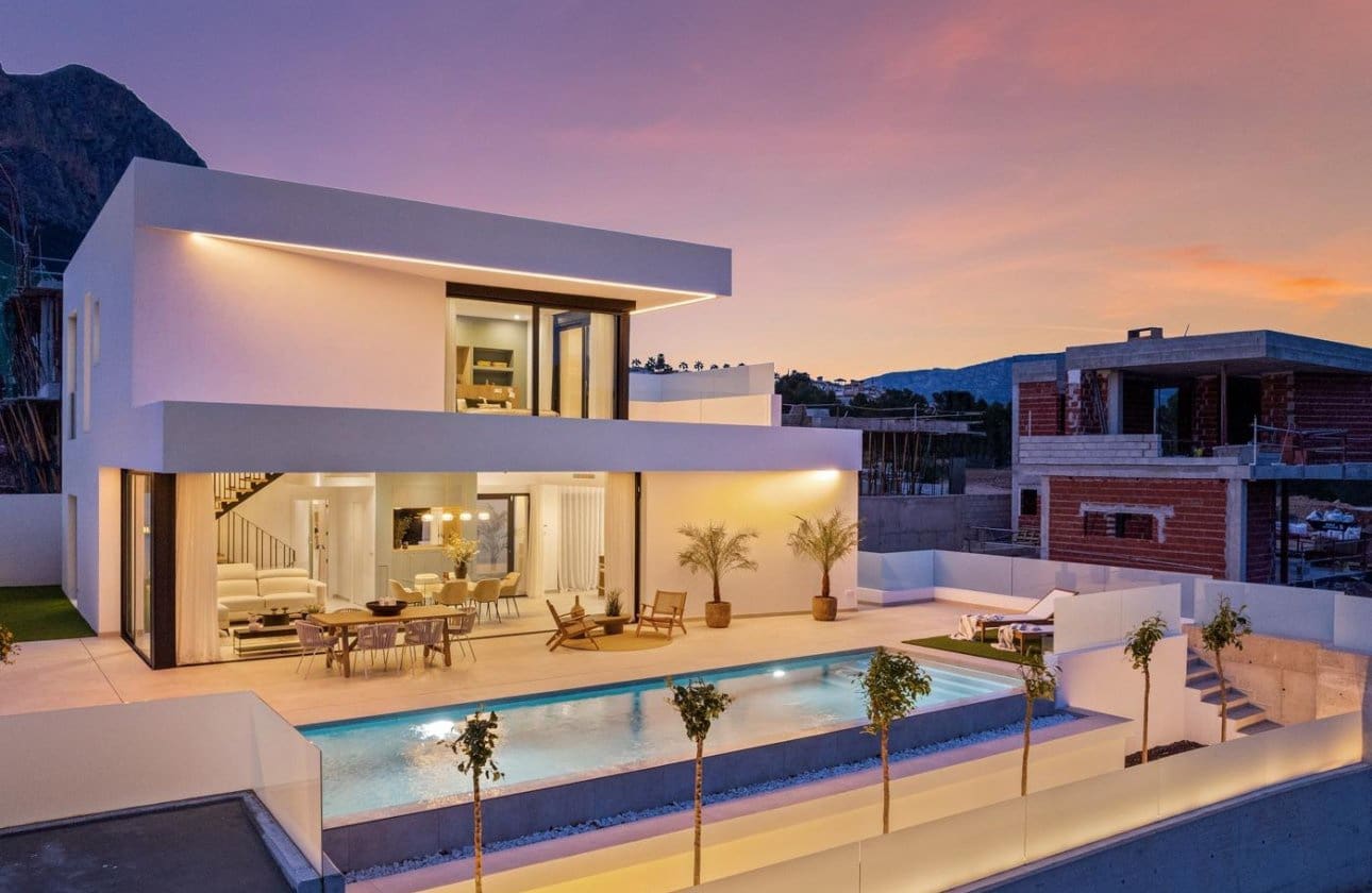 3 bedroom Villa for sale in Polop with pool garage - € 860,000 (Ref: 9428967)