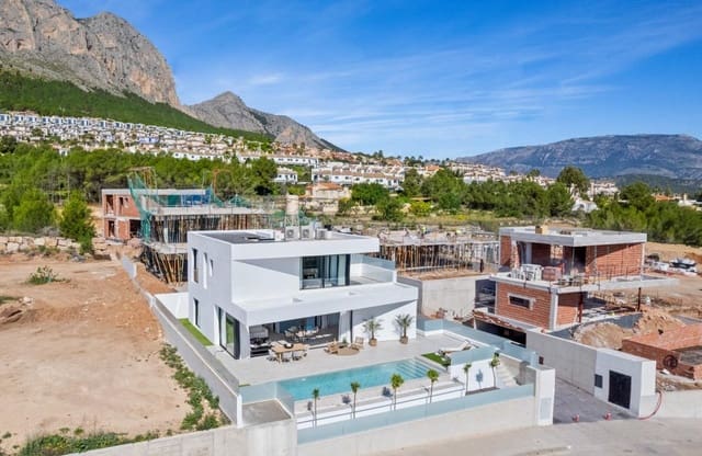 3 Zimmer Villa zu verkaufen in Polop mit Pool Garage - 860.000 € (Ref: 9428967)