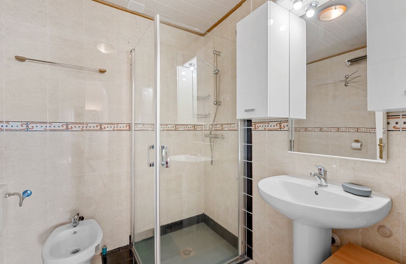 2 chambre Maison de Ville à vendre à Ciudad Quesada avec piscine garage - 195 000 € (Ref: 9428969)