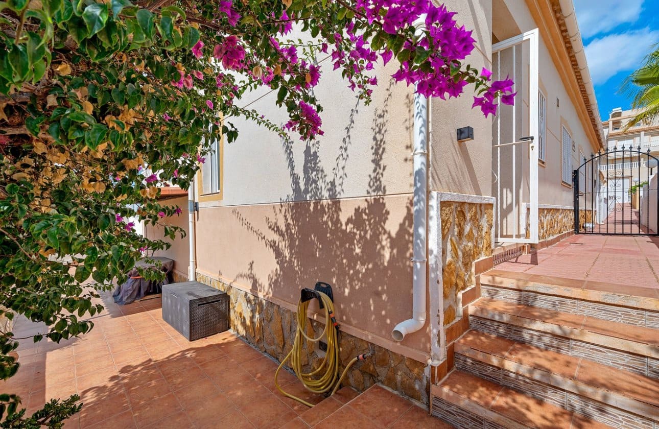 2 chambre Maison de Ville à vendre à Ciudad Quesada avec piscine garage - 195 000 € (Ref: 9428969)