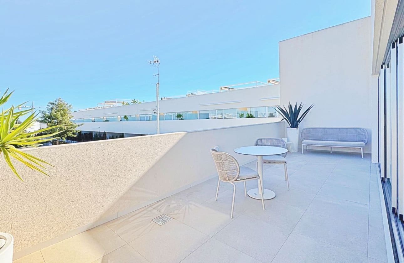 3 soveværelse Penthouse til salg i Los Balcones med swimmingpool garage - € 360.000 (Ref: 9428970)