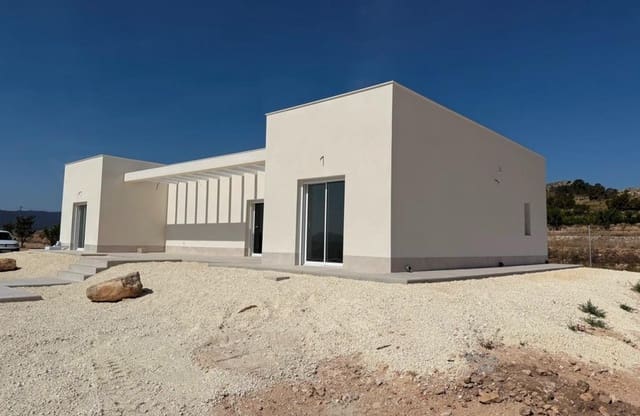 3 soveværelse Villa til salg i Pinoso med swimmingpool - € 356.000 (Ref: 9428972)