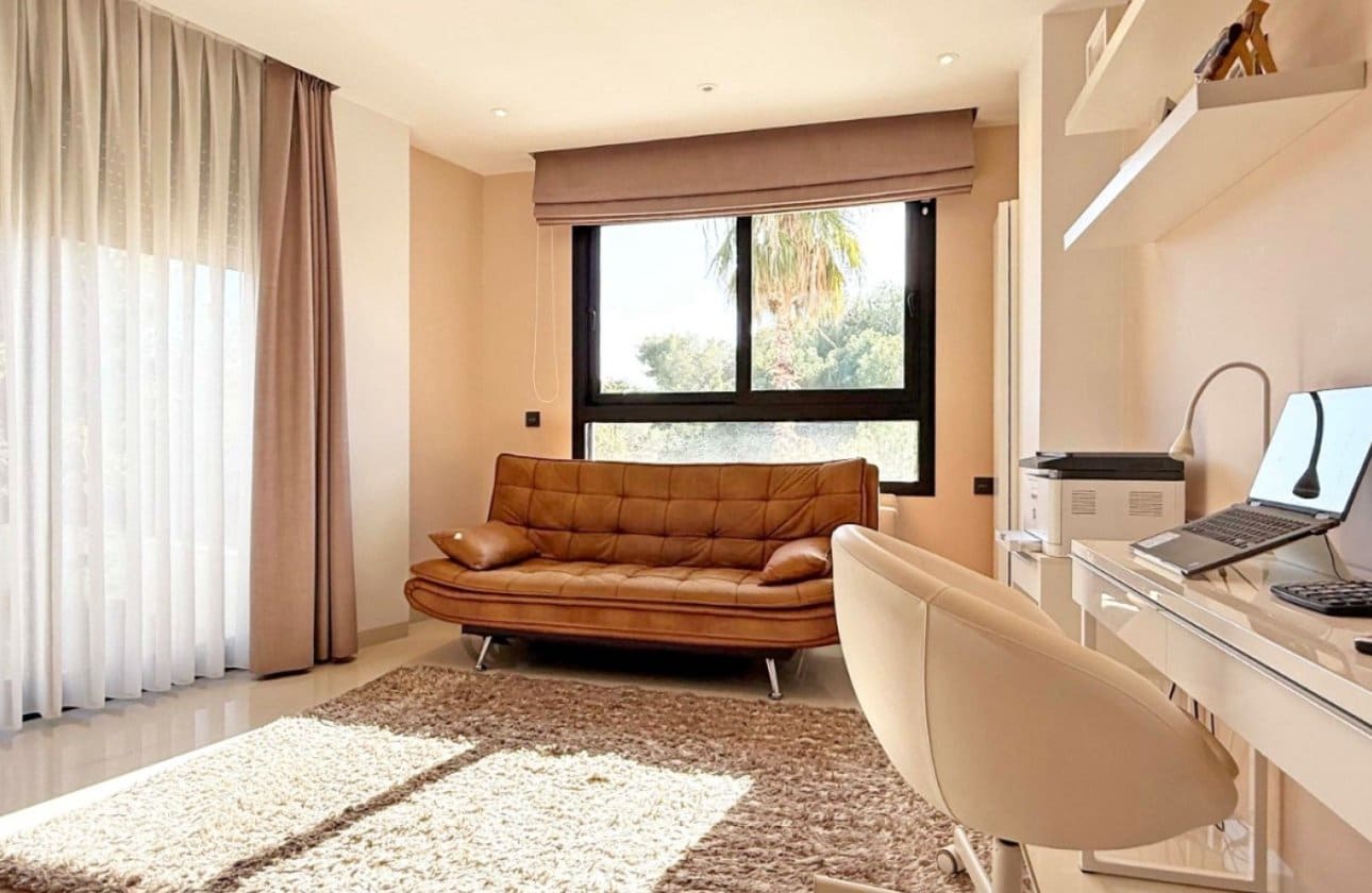 3 slaapkamer Villa te koop in Villamartin met zwembad garage - € 475.000 (Ref: 9428973)